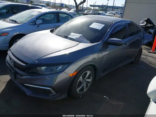 2HGFC2F63KH591496 2019 HONDA CIVIC - Image 2