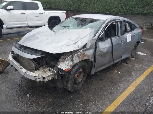 2HGFC2F65JH517057 2018 HONDA CIVIC - Image 2