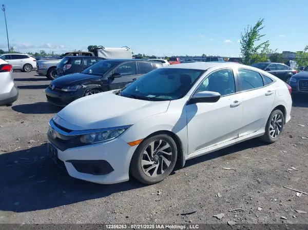 2HGFC2F66JH038114 2018 HONDA CIVIC - Image 2