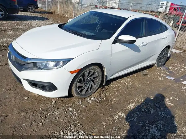 2HGFC2F66JH044334 2018 HONDA CIVIC - Image 2