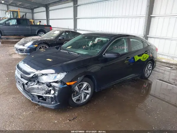 2HGFC2F66KH581514 2019 HONDA CIVIC - Image 2