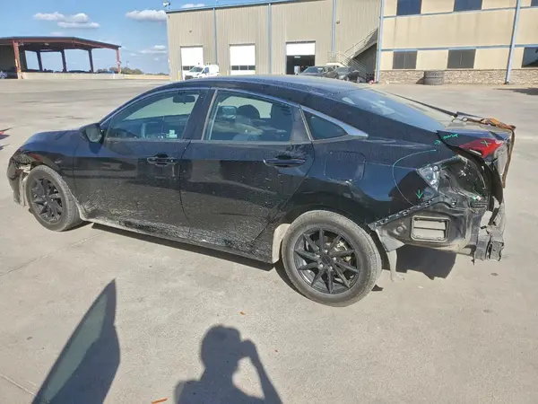 2HGFC2F66KH585630 2019 HONDA CIVIC - Image 2