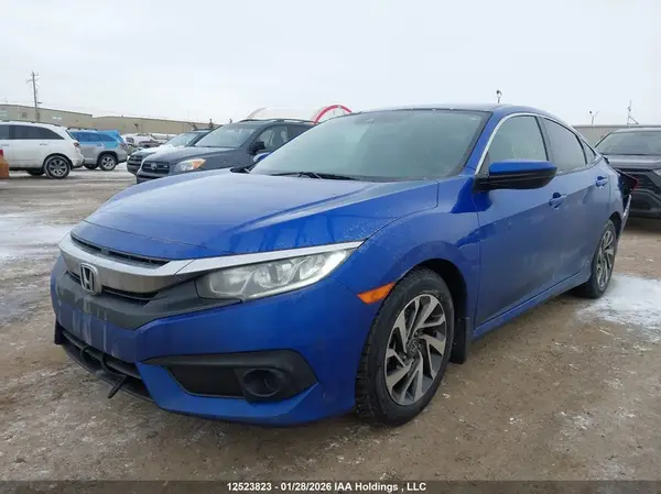 2HGFC2F67JH019667 2018 HONDA CIVIC - Image 2