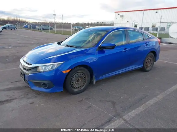 2HGFC2F67JH026876 2018 HONDA CIVIC - Image 2