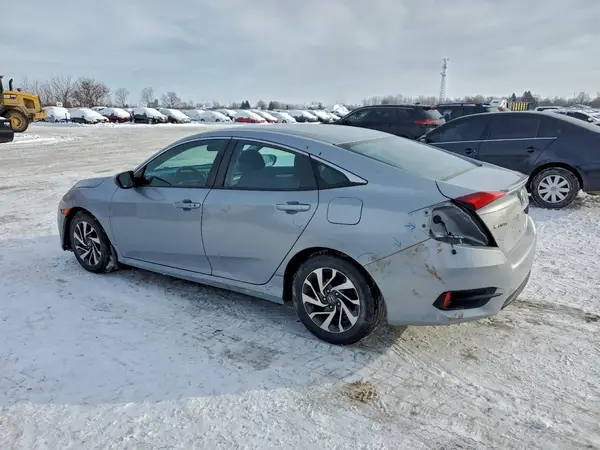 2HGFC2F67JH030667 2018 HONDA CIVIC - Image 2