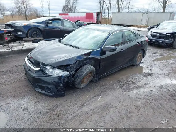 2HGFC2F67JH039949 2018 HONDA CIVIC - Image 2