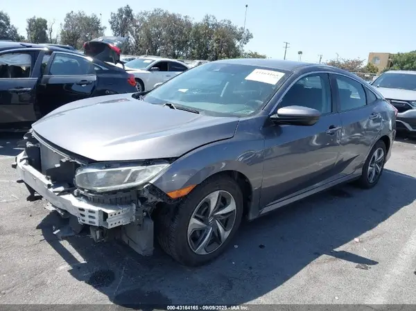 2HGFC2F67KH512704 2019 HONDA CIVIC - Image 2