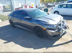 2HGFC2F67KH558582 2019 HONDA CIVIC