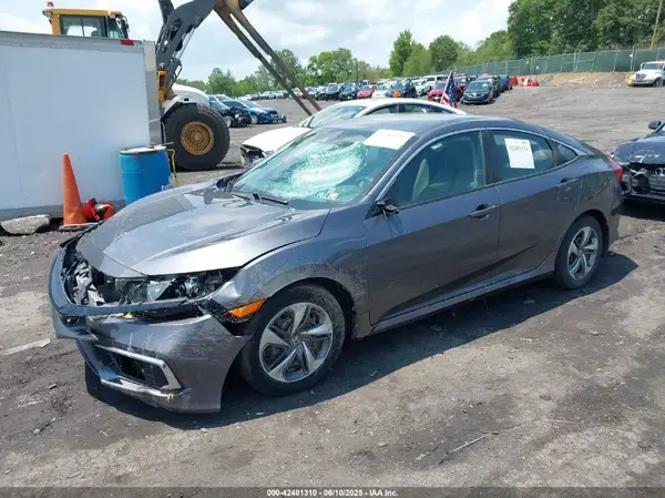 2HGFC2F67KH576306 2019 HONDA CIVIC - Image 2