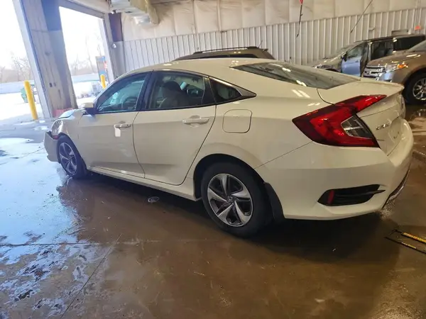 2HGFC2F67KH587368 2019 HONDA CIVIC - Image 2