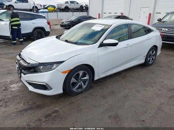 2HGFC2F67KH597835 2019 HONDA CIVIC - Image 2