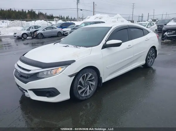 2HGFC2F68JH019001 2018 HONDA CIVIC - Image 2