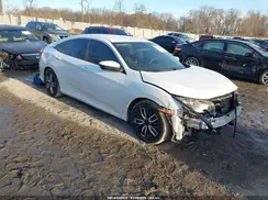 2HGFC2F68KH557795 2019 HONDA CIVIC