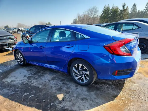 2HGFC2F69JH026796 2018 HONDA CIVIC - Image 2