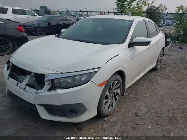 2HGFC2F69JH027267 2018 HONDA CIVIC - Image 2