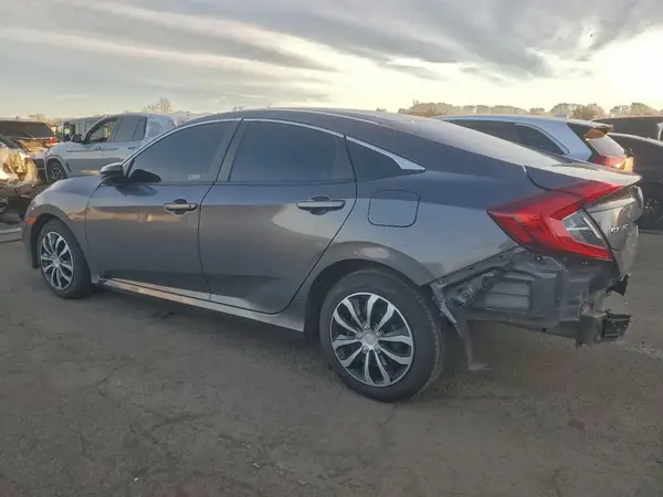 2HGFC2F69KH554565 2019 HONDA CIVIC - Image 2