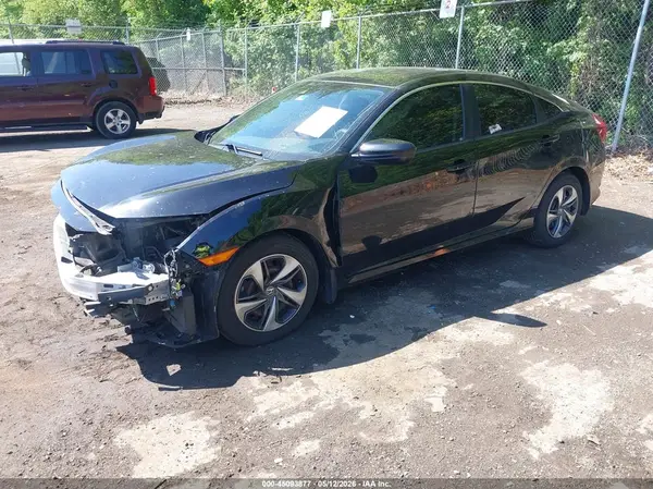 2HGFC2F69KH588747 2019 HONDA CIVIC - Image 2