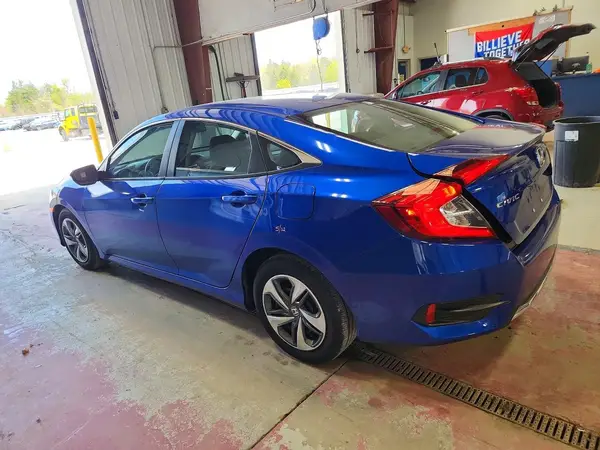 2HGFC2F69KH597125 2019 HONDA CIVIC - Image 2