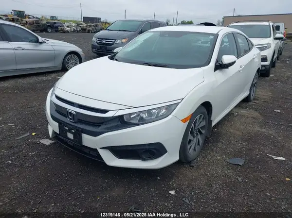 2HGFC2F6XJH015824 2018 HONDA CIVIC - Image 2
