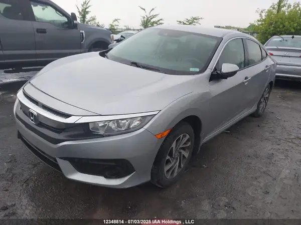 2HGFC2F6XJH023129 2018 HONDA CIVIC - Image 2