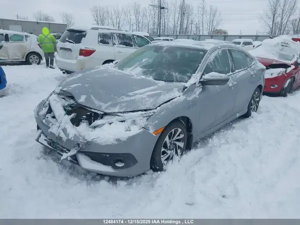 2HGFC2F6XJH030680 2018 HONDA CIVIC - Image 2