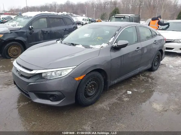 2HGFC2F6XJH031554 2018 HONDA CIVIC - Image 2