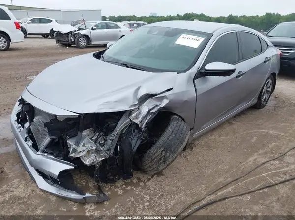 2HGFC2F6XKH519274 2019 HONDA CIVIC - Image 2