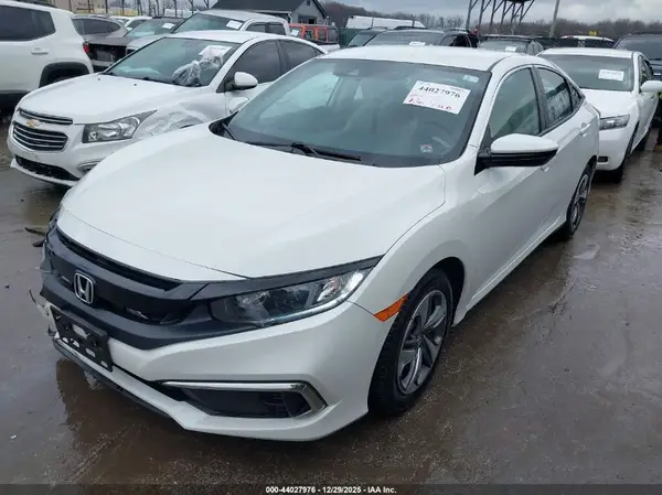 2HGFC2F6XKH519677 2019 HONDA CIVIC - Image 2