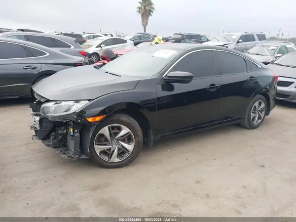 2HGFC2F6XKH555384 2019 HONDA CIVIC - Image 2