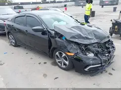 2HGFC2F6XKH557412 2019 HONDA CIVIC