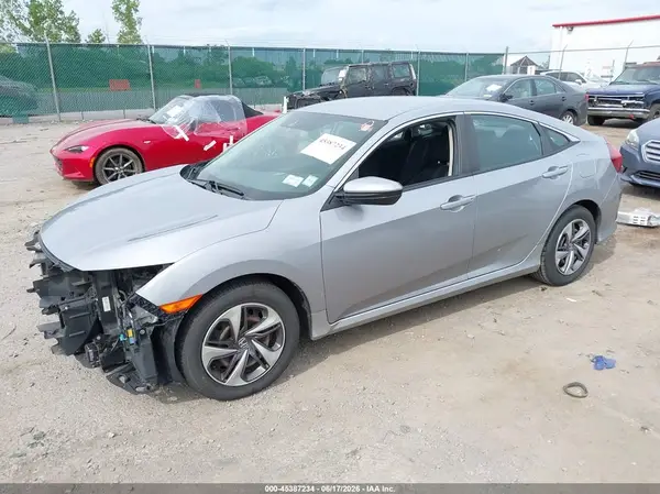 2HGFC2F6XKH580642 2019 HONDA CIVIC - Image 2