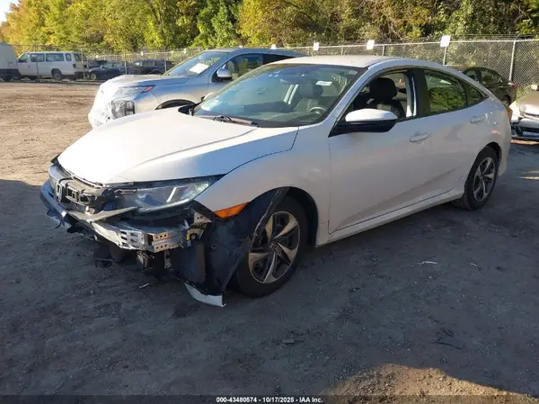 2HGFC2F6XKH584223 2019 HONDA CIVIC - Image 2
