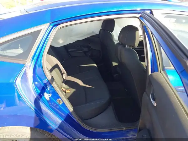 2HGFC2F6XKH585825 2019 HONDA CIVIC - Image 8