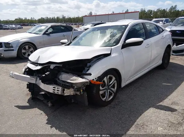 2HGFC2F6XLH565558 2020 HONDA CIVIC - Image 2