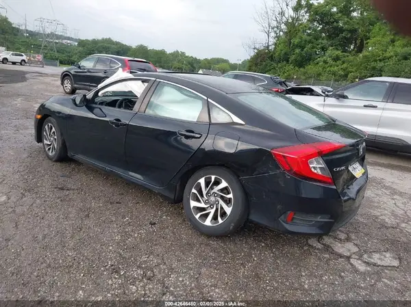 2016 HONDA CIVIC IAAI lot 42646480 auction photo 3