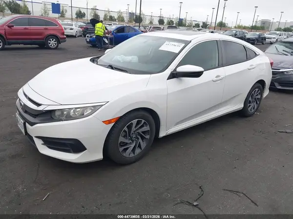 2HGFC2F70HH577685 2017 HONDA CIVIC - Image 2