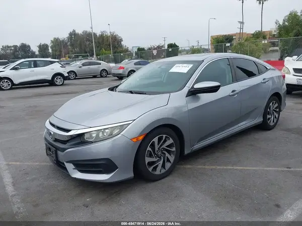 2HGFC2F70JH502605 2018 HONDA CIVIC - Image 2