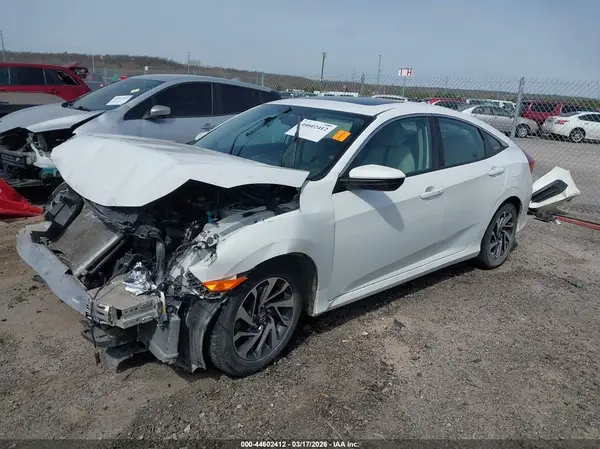 2HGFC2F70JH505682 2018 HONDA CIVIC - Image 2