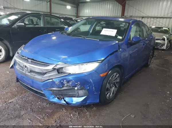 2HGFC2F70JH506265 2018 HONDA CIVIC - Image 2