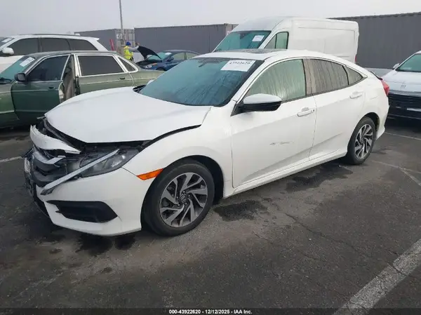2HGFC2F70JH508274 2018 HONDA CIVIC - Image 2