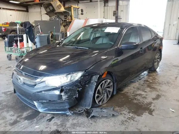 2HGFC2F70JH509943 2018 HONDA CIVIC - Image 2