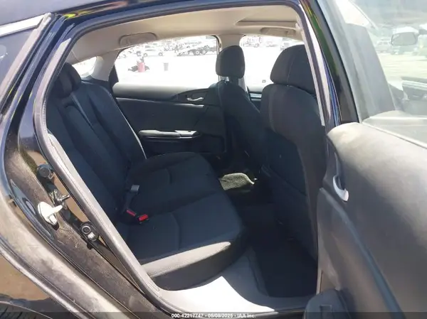 2HGFC2F70JH511756 2018 HONDA CIVIC - Image 8