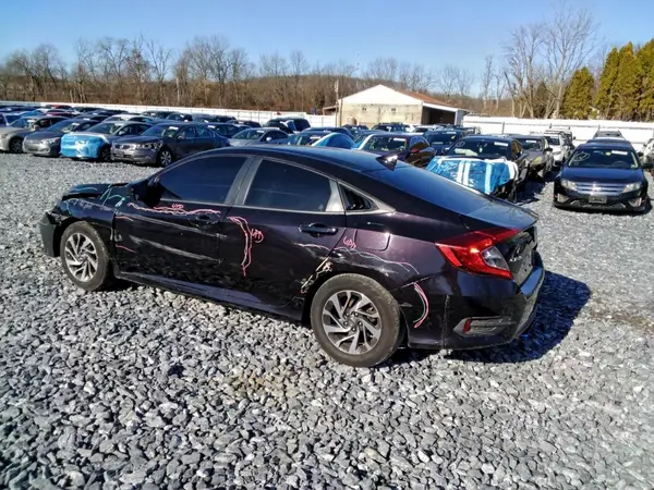 2HGFC2F70JH518352 2018 HONDA CIVIC - Image 2