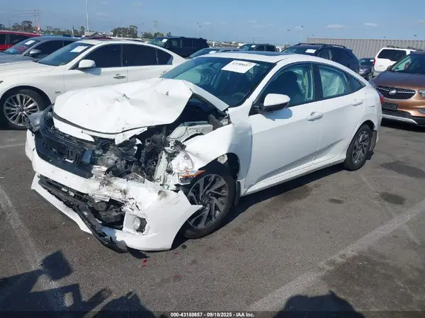 2HGFC2F70JH518416 2018 HONDA CIVIC - Image 2