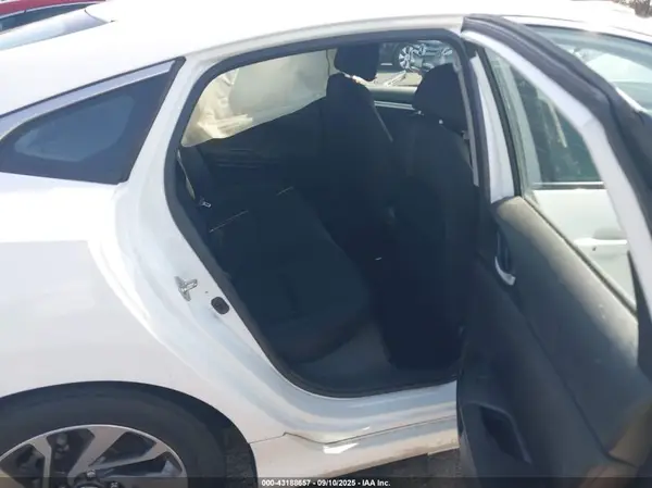 2HGFC2F70JH518416 2018 HONDA CIVIC - Image 8