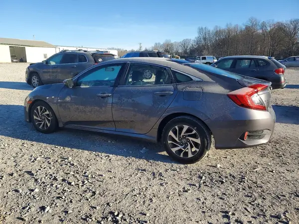 2HGFC2F70JH525009 2018 HONDA CIVIC - Image 2
