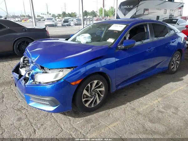 2HGFC2F70JH532767 2018 HONDA CIVIC - Image 2