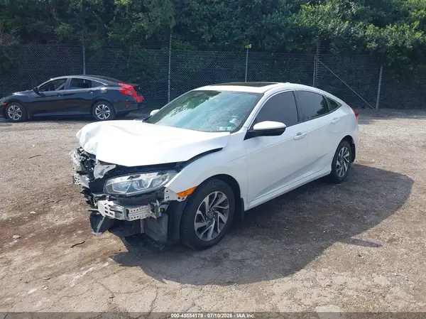 2HGFC2F70JH533403 2018 HONDA CIVIC - Image 2