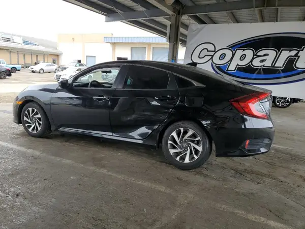 2HGFC2F70JH543610 2018 HONDA CIVIC - Image 2
