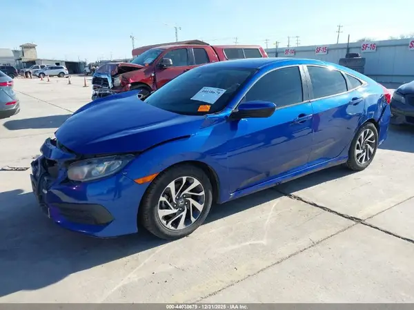 2HGFC2F70JH552808 2018 HONDA CIVIC - Image 2